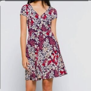 Kaleigh Red/Gray/White/Tan/Black Floral Print Crossover Dress, Size Small